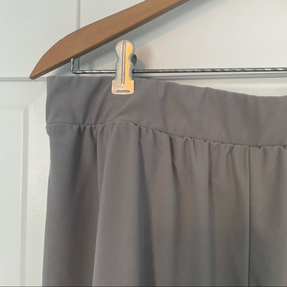 Uniqlo Gray Greenish Gaucho Wide Leg Stretch Flowy Pants Capris Elastic XL - Picture 2 of 12